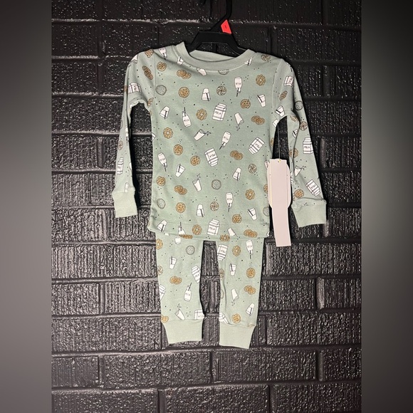 Wonder Nation Green and White Pajama Set with Whimsical Print - Picture 1 of 3